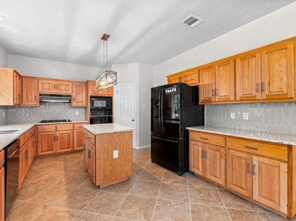 1427 Dapplegrey LN, Austin TX 78727