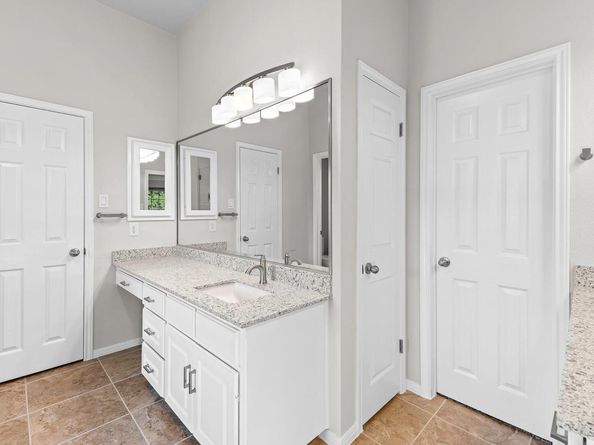 1427 Dapplegrey LN, Austin TX 78727