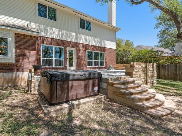 1427 Dapplegrey LN, Austin TX 78727