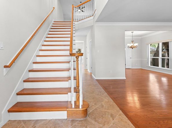 1427 Dapplegrey LN, Austin TX 78727