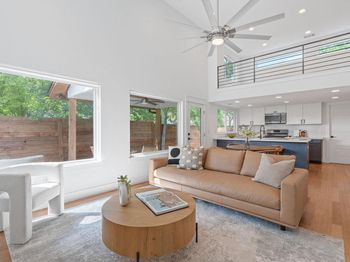 402 W 55th ST