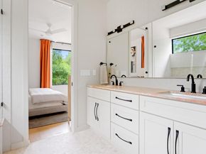 4911 Duval ST, Austin TX 78751