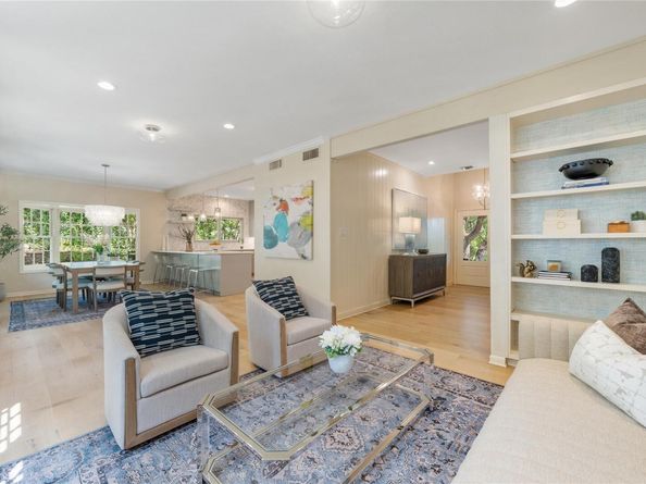 806 Rock Creek DR, West Lake Hills TX 78746