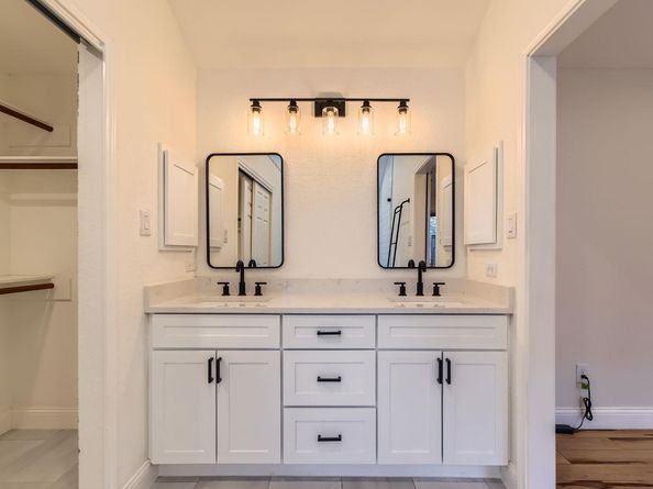 11325 Stormy Ridge RD, Austin TX 78739