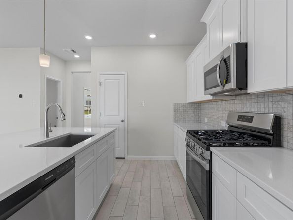 261 Ironshoe TRL, Liberty Hill TX 78642