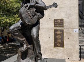 210 Lavaca ST 1912, Austin TX 78701