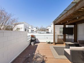1708 Harvey 1, Austin TX 78702