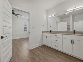 2009 Iroquois LN A, Austin TX 78741