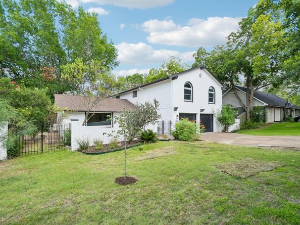 9203 Comburg DR, Austin TX 78748