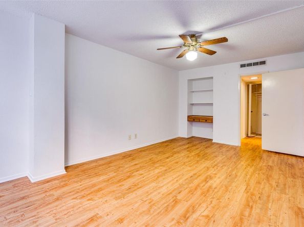 1800 Lavaca ST A214, Austin TX 78701