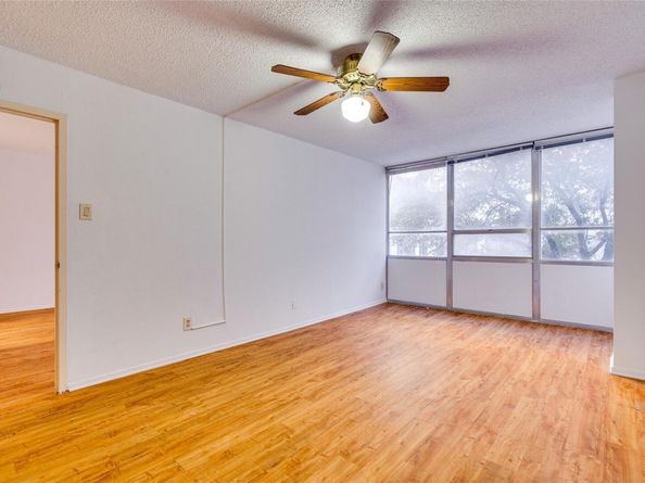 1800 Lavaca ST A214, Austin TX 78701