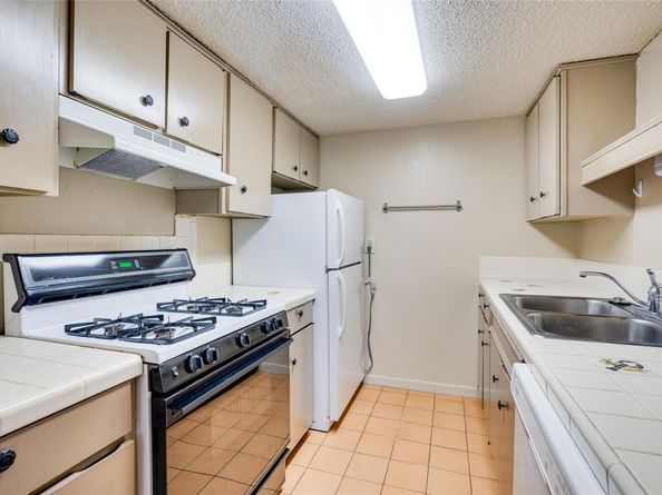 1800 Lavaca ST A214, Austin TX 78701