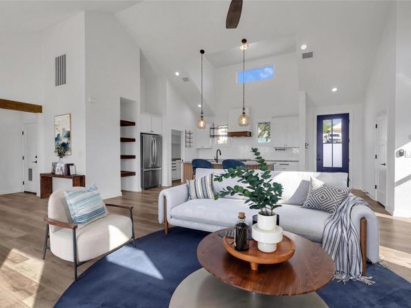 516 Ronay DR S, Spicewood TX 78669