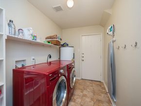 1114 Champion DR, Round Rock TX 78664