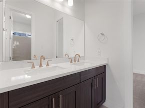 819 Great Lawn BND, Liberty Hill TX 78642