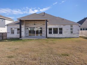 819 Great Lawn BND, Liberty Hill TX 78642