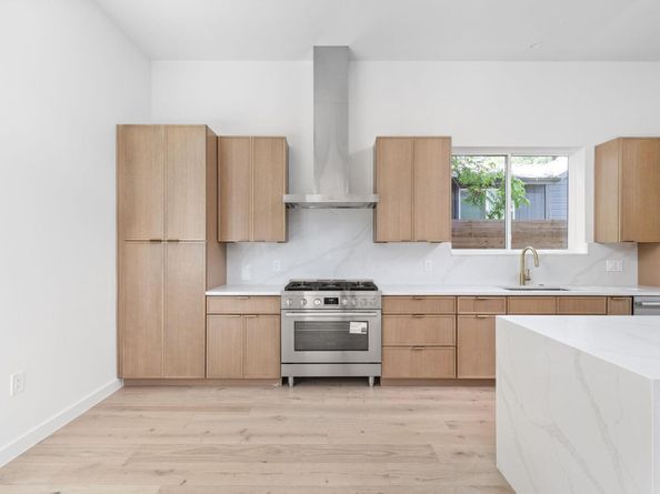 2917 Lyons RD 1, Austin TX 78702