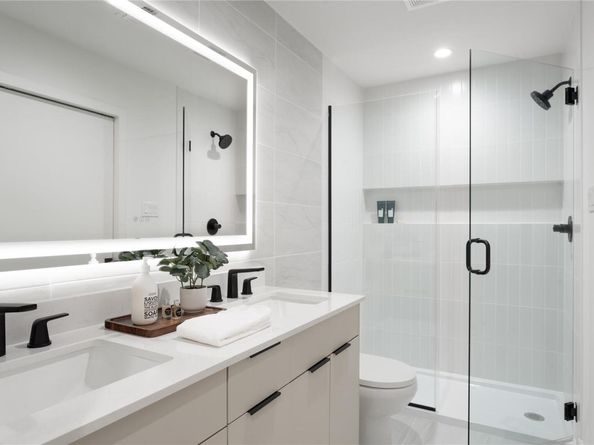 1908 Albury CV B, Austin TX 78758