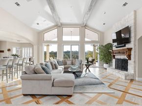 805 Brooks Hollow RD, Lakeway TX 78734