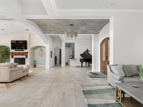 805 Brooks Hollow RD, Lakeway TX 78734