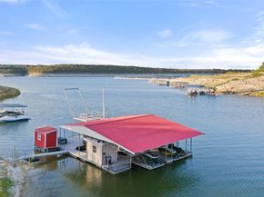 805 Brooks Hollow RD, Lakeway TX 78734