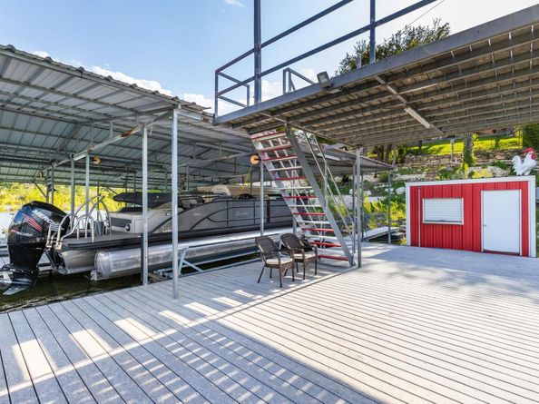 805 Brooks Hollow RD, Lakeway TX 78734