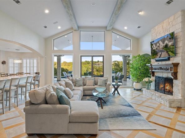 805 Brooks Hollow RD, Lakeway TX 78734