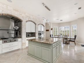 805 Brooks Hollow RD, Lakeway TX 78734