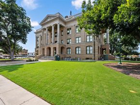 1107 E 17th ST, Georgetown TX 78626