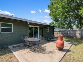 1107 E 17th ST, Georgetown TX 78626