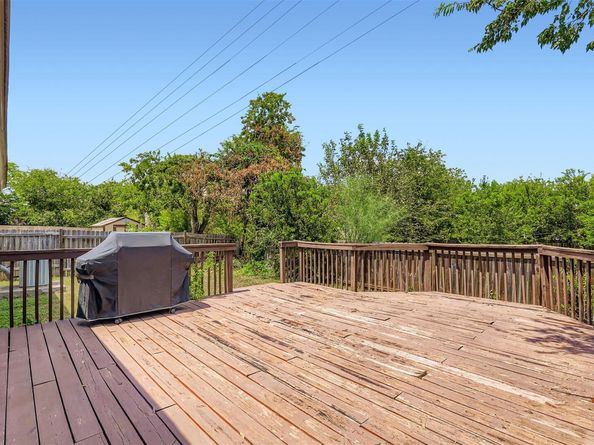904 Justeford DR, Pflugerville TX 78660