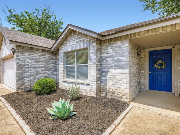 904 Justeford DR, Pflugerville TX 78660