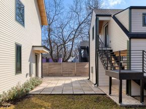 2401 Willow ST, Austin TX 78702