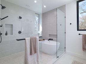 2401 Willow ST, Austin TX 78702