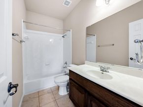 2705 Golden Gate PARK, Austin TX 78732