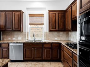 2705 Golden Gate PARK, Austin TX 78732