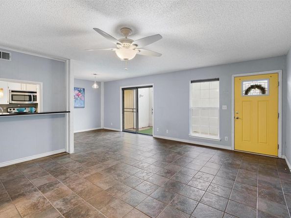 6718 Silvermine DR 702, Austin TX 78736