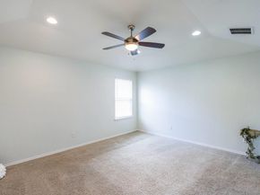 404 Buttercup Creek BLVD 19, Cedar Park TX 78613