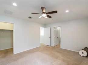 404 Buttercup Creek BLVD 19, Cedar Park TX 78613