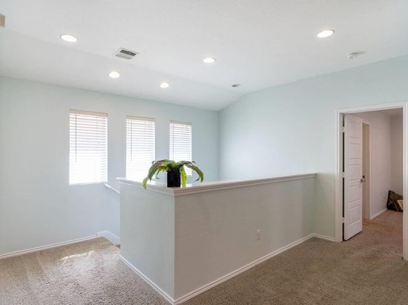 404 Buttercup Creek BLVD 19, Cedar Park TX 78613