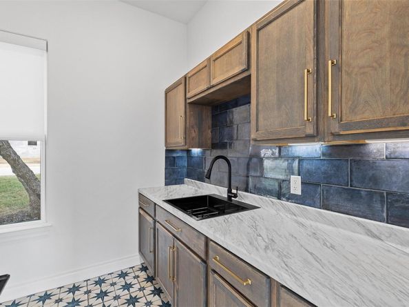 109 Star Thistle TRL, Georgetown TX 78628