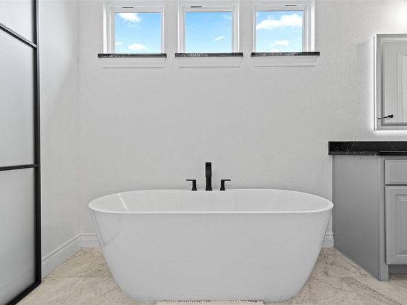 109 Star Thistle TRL, Georgetown TX 78628