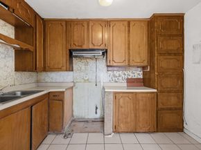 1114 Richardine Ave, Austin TX 78721