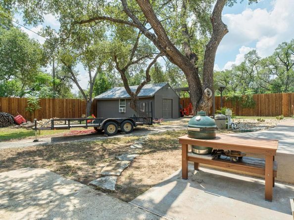 8655 Thunderbird RD, Austin TX 78736