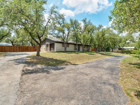 8655 Thunderbird RD, Austin TX 78736