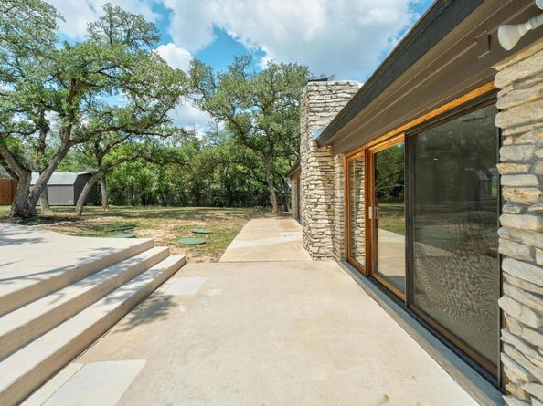 8655 Thunderbird RD, Austin TX 78736