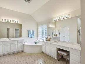 2701 Michelle Lynne CV, Round Rock TX 78681