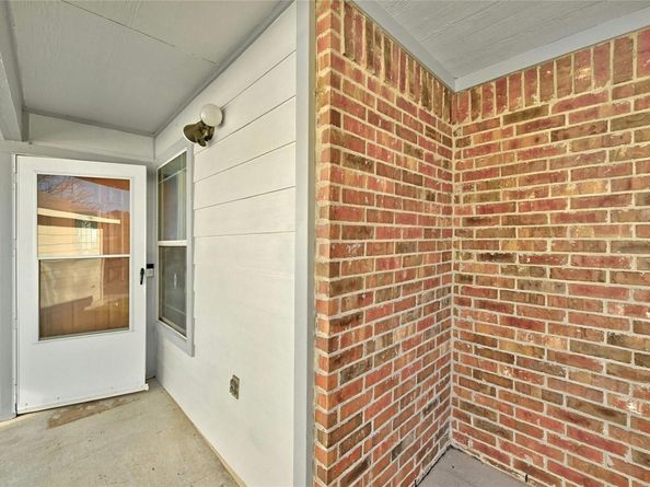 7405 Cayenne LN, Austin TX 78741