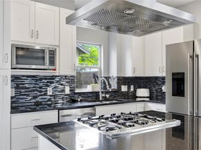 2202 Willow ST B, Austin TX 78702