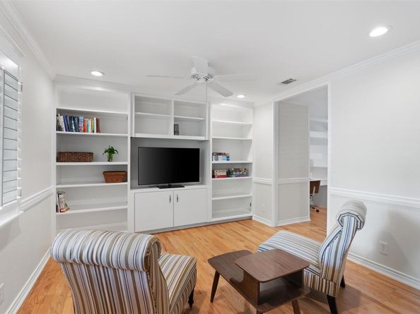 8605 Primrose LN, Austin TX 78757